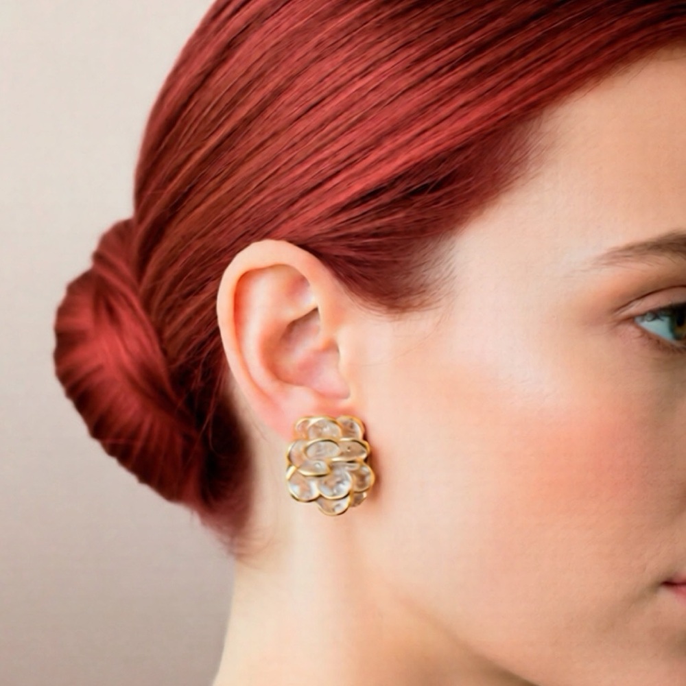 Vintage Elegant Gold and Clear Crystal Clip-On Earrings